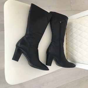 $430 FELICI FASHION BOOTHS  LEATHER   EU- Size 6